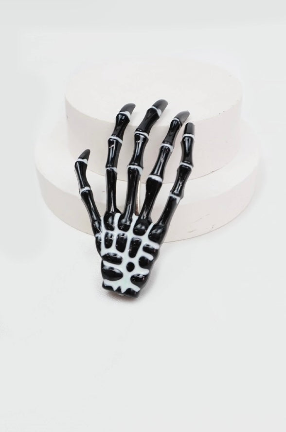 Skeleton hand hair clip