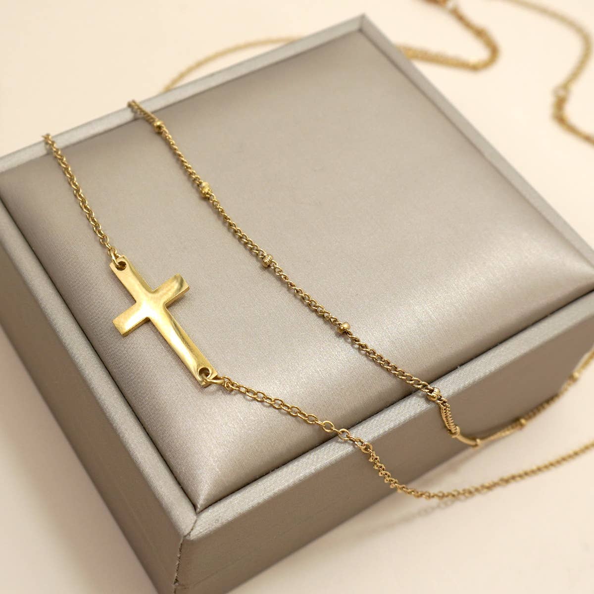 18K STAINLESS STEEL TARNISH FREE CROSS NECKLACE | 40NK9614: GOLD